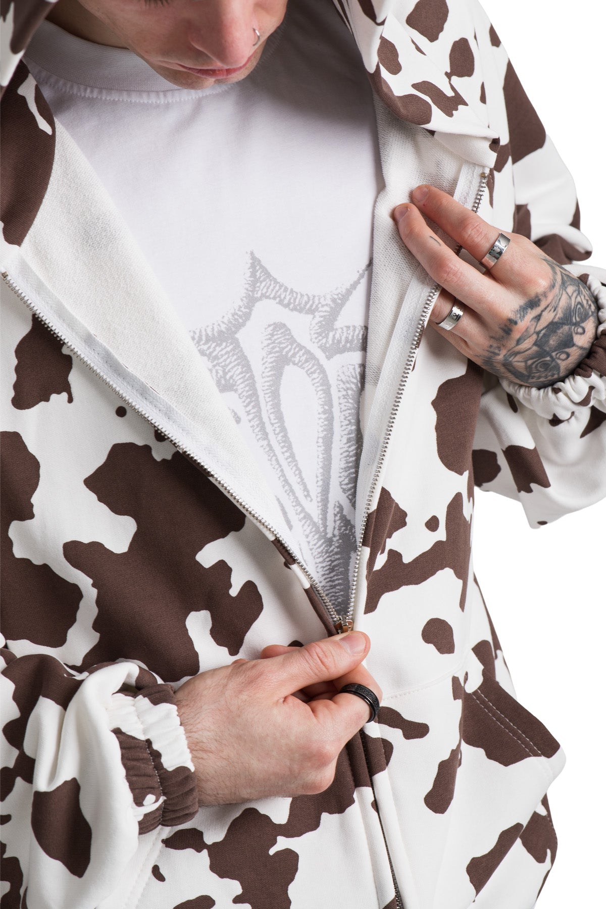 456924308f31b2a3b2aec886383d7930