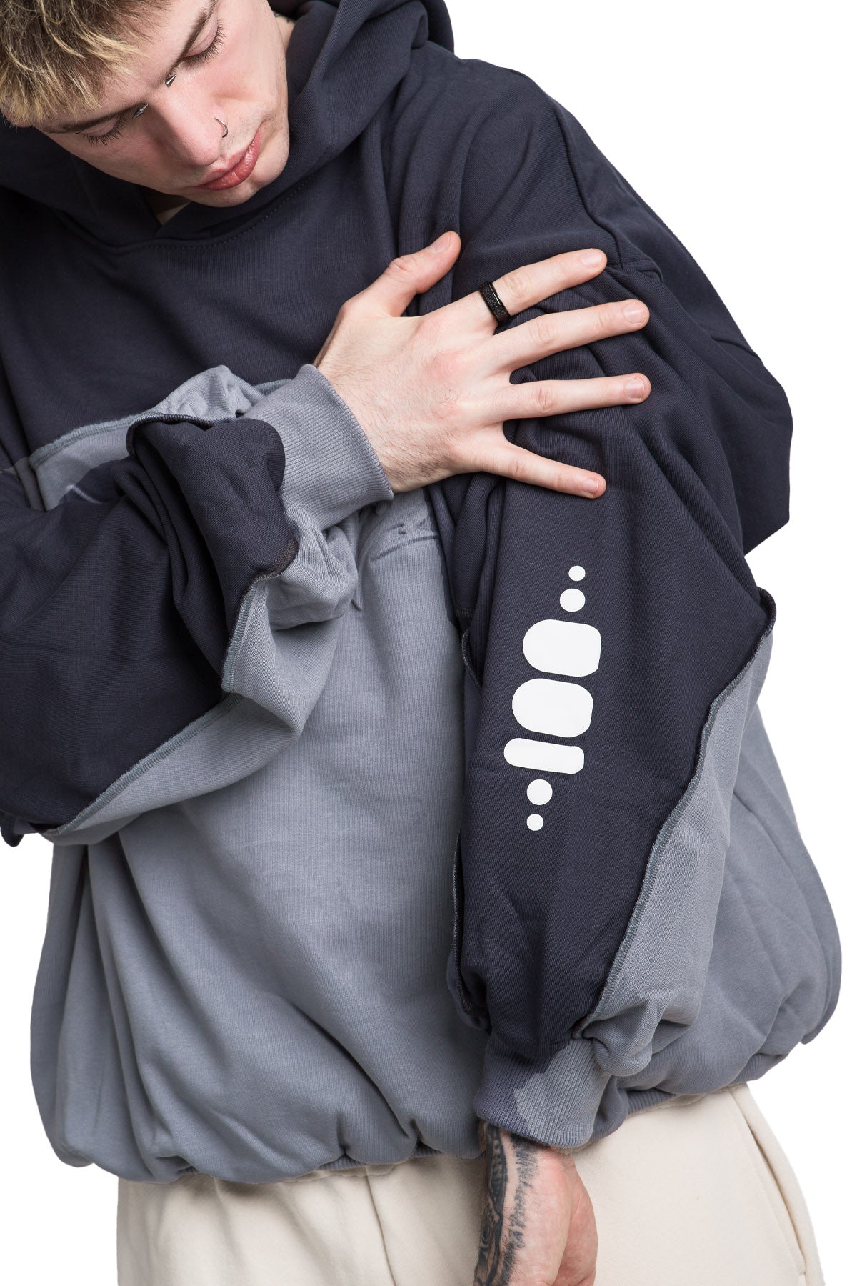 93b8c84291d6dc744d6b765d5f2fdebc